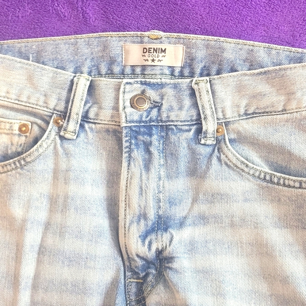 Stone washed jeans